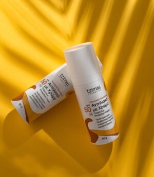 Αντηλιακό SPF 50 για πρόσωπο, προστασία από UV, ιδανικό για δέρμα.